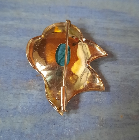 Vintage 18K Brushed Yellow Gold Custom Abstract Leaf Design Turquoise Brooch - Picture 10 of 16